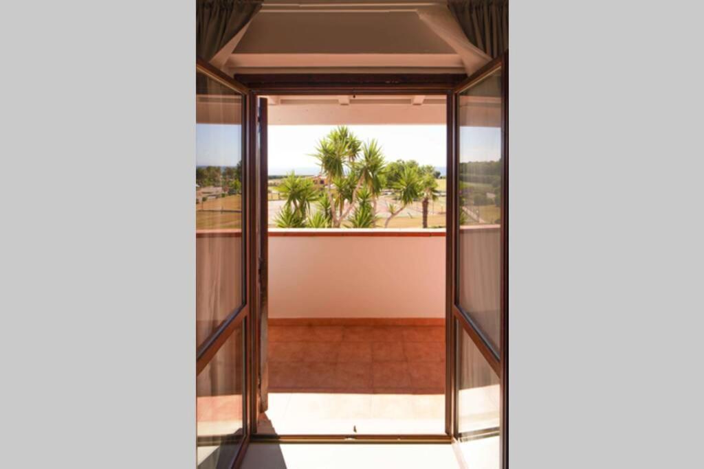 Sea View Vista Mare - Soggiorni Settimanali Da Sabato A Sabato Apartment Isola Di Capo Rizzuto Ngoại thất bức ảnh